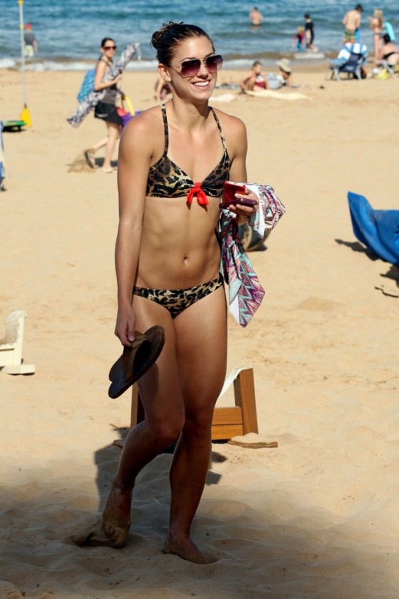 Alex Morgan - New bikini pics in Hawaii-01